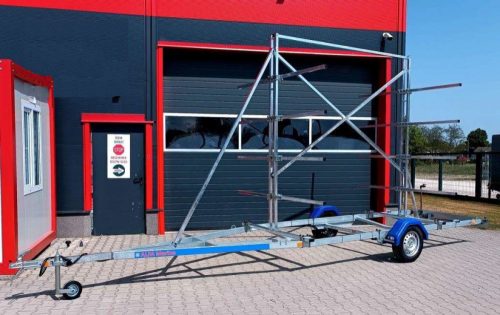 Alfa 750 kg přívěs pro přepravu lodí + 8osá sada pro přepravu kajaků/člunů s rovnými rameny