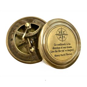 Iránytű napÓra haladj az álmaid felé idézettel VVL